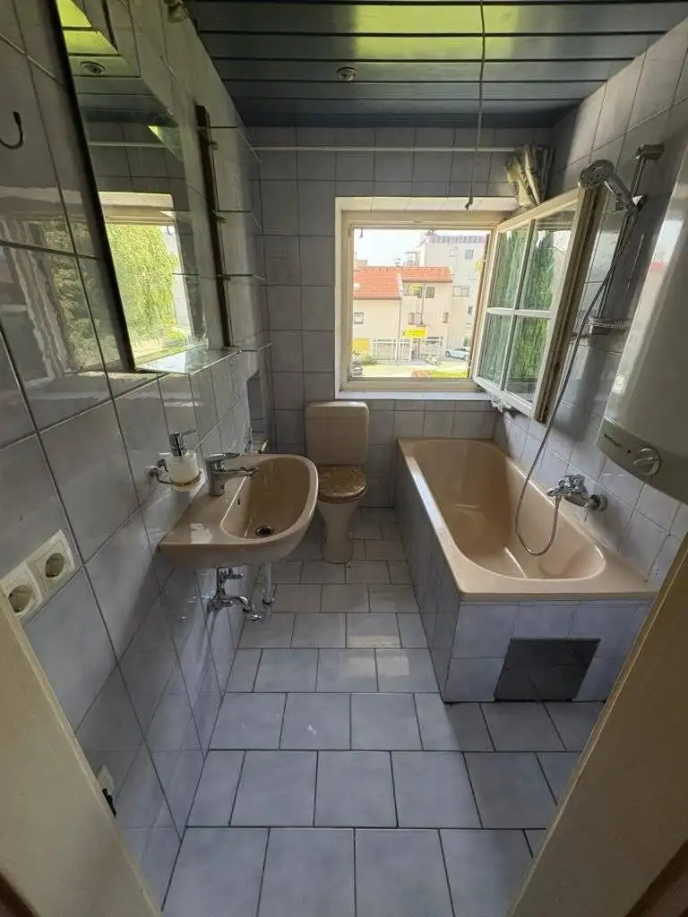 Foto einer Wohnungsräumung durch Messie Austria